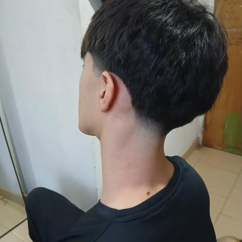 Corte de cabello realizado en Tuxedo Barbería